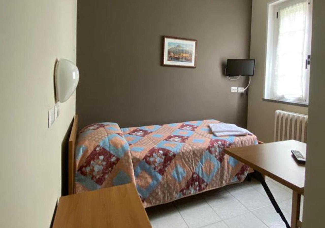 Albergo Del Mera-Ristorante Da Lui Sorico Exteriör bild