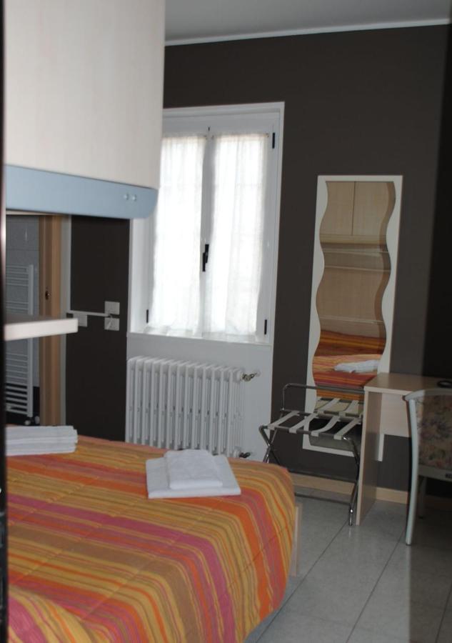 Albergo Del Mera-Ristorante Da Lui Sorico Exteriör bild